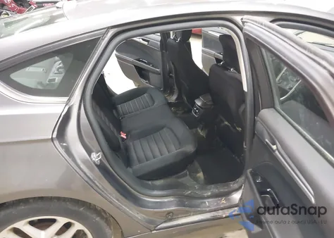 2014 Ford Fusion Se z USA, uszkodzony, nr VIN 3FA6P0H77ER148098